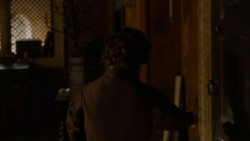 extant_GameOfThrones_4x02-TheLionAndTheRose_1939