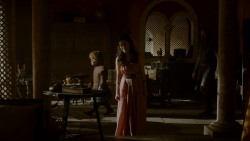 extant_GameOfThrones_4x02-TheLionAndTheRose_1951