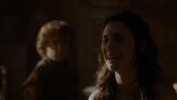 extant_GameOfThrones_4x02-TheLionAndTheRose_1956