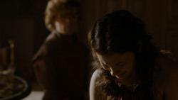 extant_GameOfThrones_4x02-TheLionAndTheRose_1961