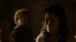 extant_GameOfThrones_4x02-TheLionAndTheRose_1971