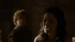 extant_GameOfThrones_4x02-TheLionAndTheRose_1972