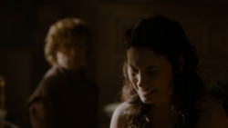 extant_GameOfThrones_4x02-TheLionAndTheRose_1978
