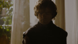 extant_GameOfThrones_4x02-TheLionAndTheRose_2001