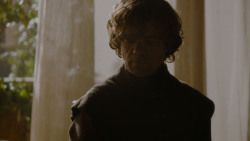 extant_GameOfThrones_4x02-TheLionAndTheRose_2002