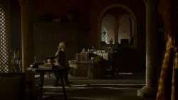 extant_GameOfThrones_4x02-TheLionAndTheRose_2010