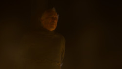 extant_GameOfThrones_4x02-TheLionAndTheRose_2060