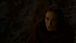 extant_GameOfThrones_4x02-TheLionAndTheRose_2066