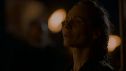 extant_GameOfThrones_4x02-TheLionAndTheRose_2071