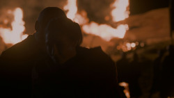 extant_GameOfThrones_4x02-TheLionAndTheRose_2183