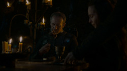 extant_GameOfThrones_4x02-TheLionAndTheRose_2200