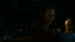 extant_GameOfThrones_4x02-TheLionAndTheRose_2210