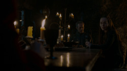 extant_GameOfThrones_4x02-TheLionAndTheRose_2245