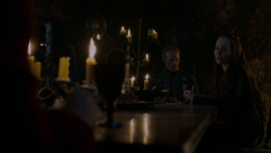 extant_GameOfThrones_4x02-TheLionAndTheRose_2248