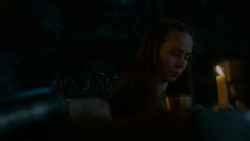 extant_GameOfThrones_4x02-TheLionAndTheRose_2255