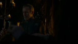 extant_GameOfThrones_4x02-TheLionAndTheRose_2265