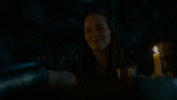 extant_GameOfThrones_4x02-TheLionAndTheRose_2272