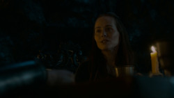 extant_GameOfThrones_4x02-TheLionAndTheRose_2273