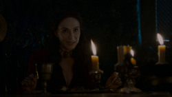 extant_GameOfThrones_4x02-TheLionAndTheRose_2298