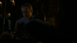 extant_GameOfThrones_4x02-TheLionAndTheRose_2335