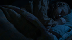 extant_GameOfThrones_4x02-TheLionAndTheRose_2380