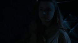 extant_GameOfThrones_4x02-TheLionAndTheRose_2396