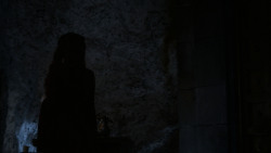 extant_GameOfThrones_4x02-TheLionAndTheRose_2406