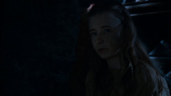 extant_GameOfThrones_4x02-TheLionAndTheRose_2409