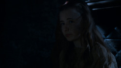 extant_GameOfThrones_4x02-TheLionAndTheRose_2418