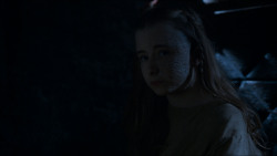 extant_GameOfThrones_4x02-TheLionAndTheRose_2427