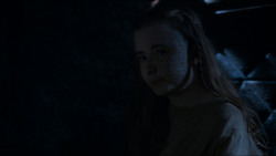 extant_GameOfThrones_4x02-TheLionAndTheRose_2432