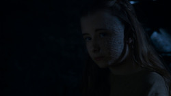 extant_GameOfThrones_4x02-TheLionAndTheRose_2452