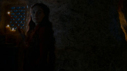 extant_GameOfThrones_4x02-TheLionAndTheRose_2455