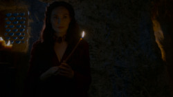 extant_GameOfThrones_4x02-TheLionAndTheRose_2459