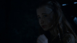 extant_GameOfThrones_4x02-TheLionAndTheRose_2465