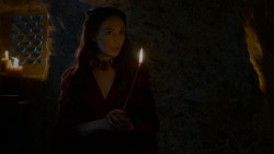 extant_GameOfThrones_4x02-TheLionAndTheRose_2468