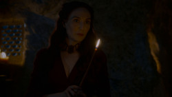 extant_GameOfThrones_4x02-TheLionAndTheRose_2475