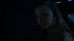 extant_GameOfThrones_4x02-TheLionAndTheRose_2481