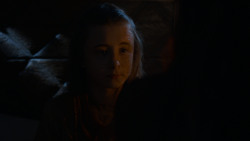 extant_GameOfThrones_4x02-TheLionAndTheRose_2498