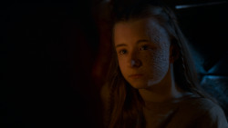 extant_GameOfThrones_4x02-TheLionAndTheRose_2506