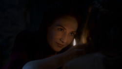 extant_GameOfThrones_4x02-TheLionAndTheRose_2515