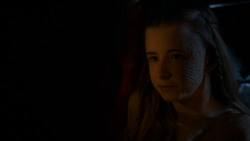 extant_GameOfThrones_4x02-TheLionAndTheRose_2520
