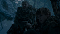 extant_GameOfThrones_4x02-TheLionAndTheRose_2605