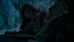 extant_GameOfThrones_4x02-TheLionAndTheRose_2609