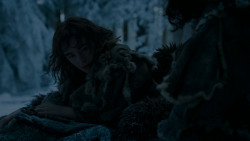 extant_GameOfThrones_4x02-TheLionAndTheRose_2625