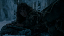 extant_GameOfThrones_4x02-TheLionAndTheRose_2635