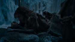 extant_GameOfThrones_4x02-TheLionAndTheRose_2675