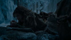 extant_GameOfThrones_4x02-TheLionAndTheRose_2677