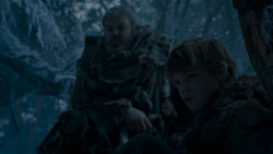 extant_GameOfThrones_4x02-TheLionAndTheRose_2679