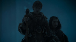 extant_GameOfThrones_4x02-TheLionAndTheRose_2747